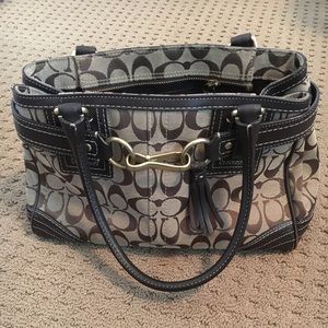 Small shoulder purse